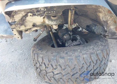 2017 Jeep Wrangler Unlimited Willy Wheeler 4X4 z USA, uszkodzony, nr VIN 1C4BJWDGXHL577662